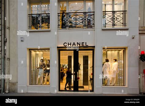 chanel bags paris france|chanel paris boutique.